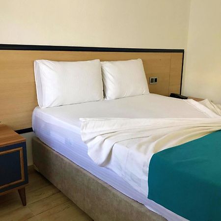 Gulluk Urga Butik Otel & Restaurant מראה חיצוני תמונה