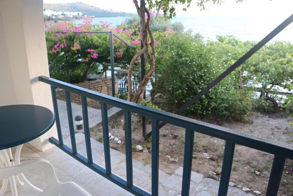 Gulluk Urga Butik Otel & Restaurant מראה חיצוני תמונה
