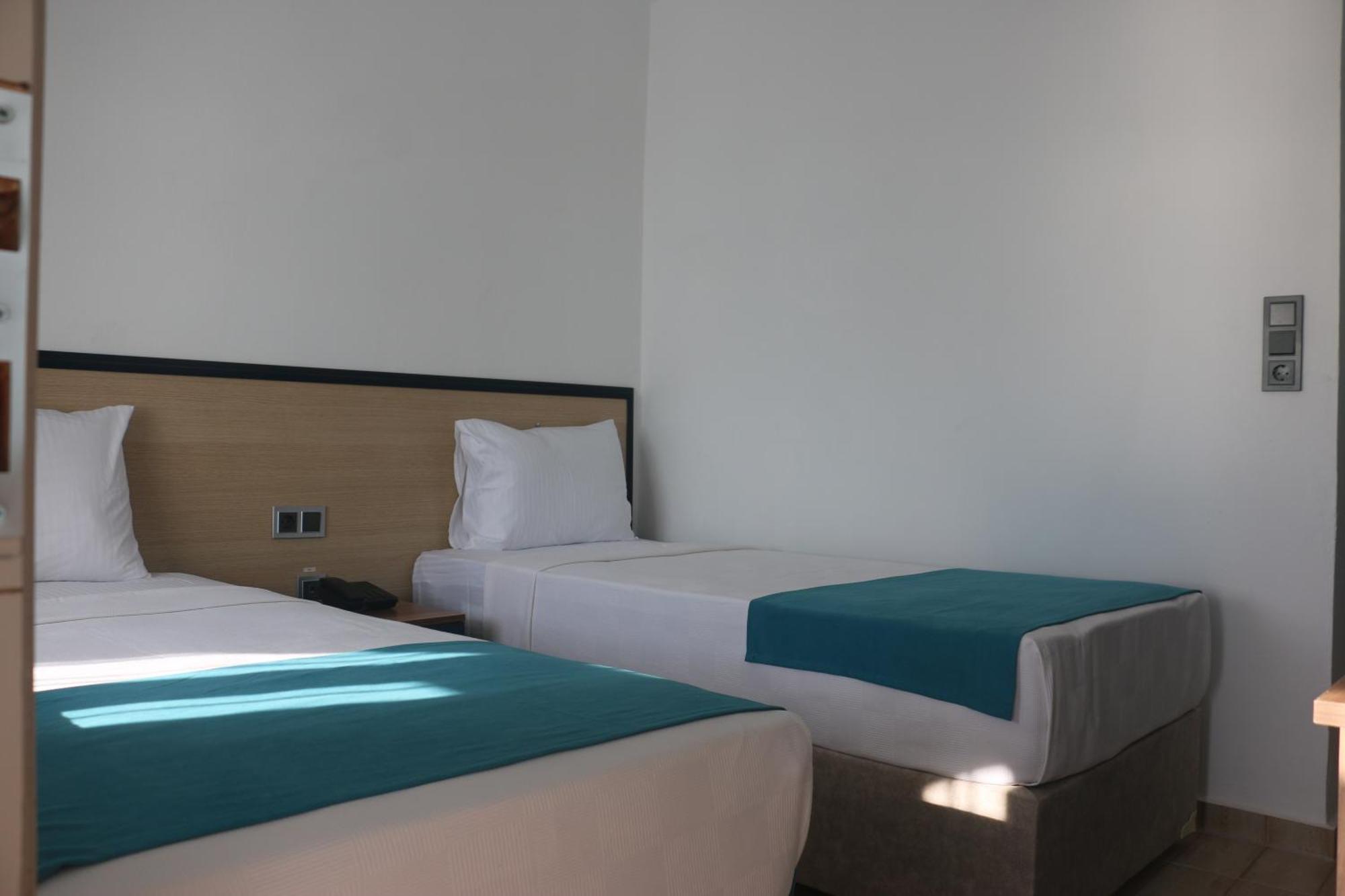 Gulluk Urga Butik Otel & Restaurant מראה חיצוני תמונה