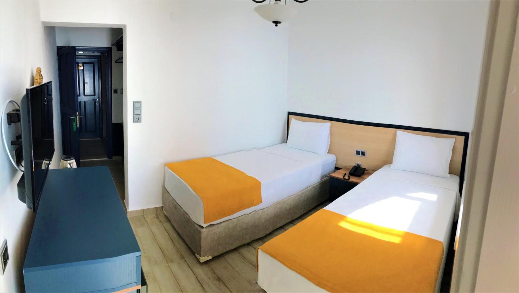 Gulluk Urga Butik Otel & Restaurant מראה חיצוני תמונה