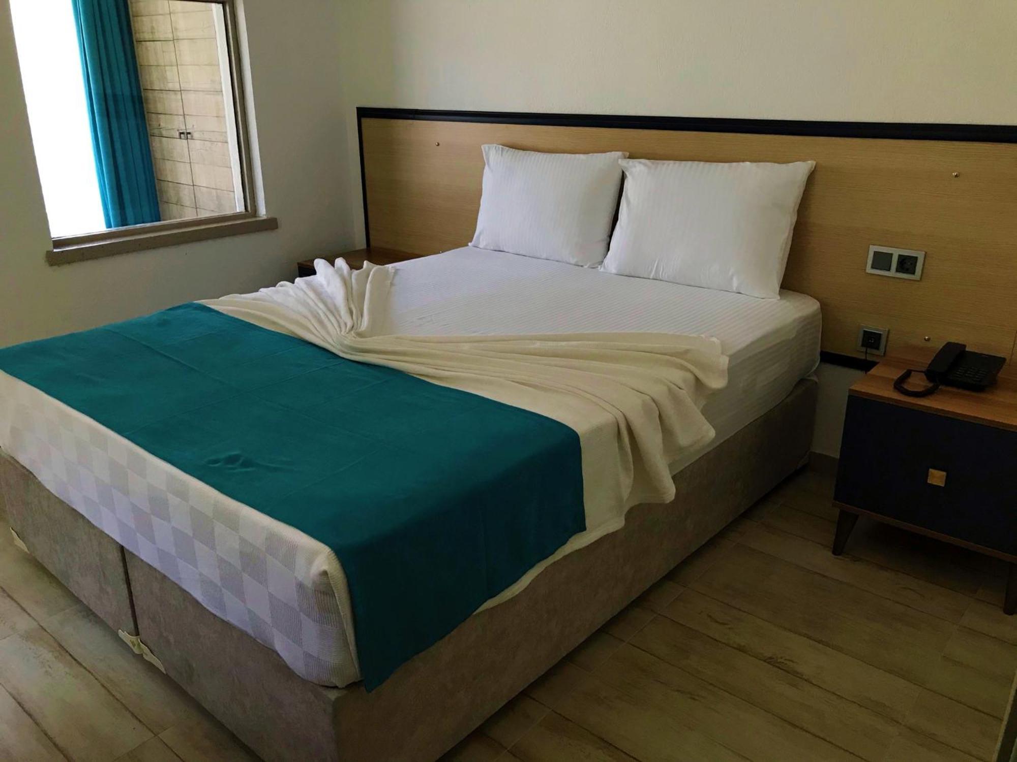 Gulluk Urga Butik Otel & Restaurant מראה חיצוני תמונה